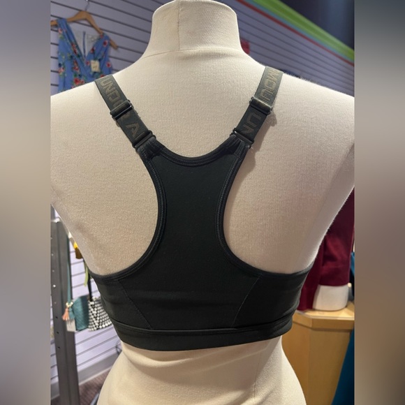 Under Armour sport bra, yoga bra, - Picture 4 of 5